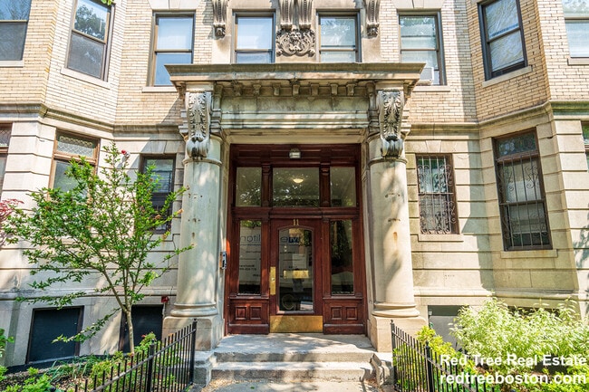 property at 11 Queensberry St