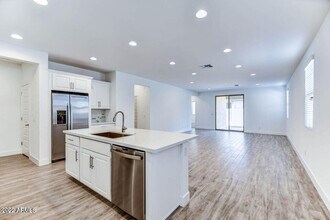 5112 S 117th Ave in Avondale, AZ - Building Photo - Building Photo