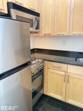 236 E 36th St in New York, NY - Building Photo - Building Photo