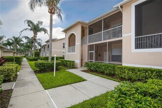 5330 Hyland Hills Ave in Sarasota, FL - Building Photo - Building Photo