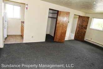216 E Sycamore St in Oxford, OH - Building Photo - Building Photo