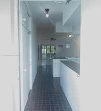 6580 Santona St in Miami, FL - Building Photo - Building Photo