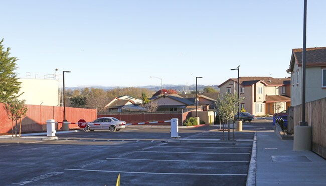 Sea Garden in Castroville, CA - Foto de edificio - Building Photo