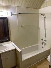 210 N First Ave-Unit -C in Evansville, IN - Foto de edificio - Building Photo