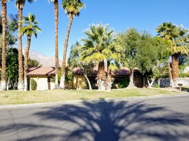 567 N Hermosa Dr in Palm Springs, CA - Building Photo