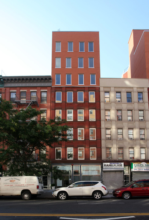 2196 Frederick Douglass Blvd in New York, NY - Foto de edificio