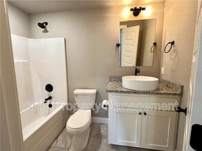 3819 W Maclura Way in Fayetteville, AR - Building Photo - Building Photo