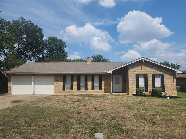 1216 Prelude Dr in Fort Worth, TX - Building Photo