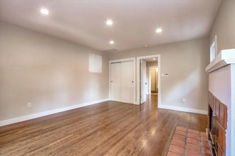 948 Chabrant Way in San Jose, CA - Building Photo - Building Photo