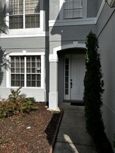 1121 Darnaby Way in Orlando, FL - Building Photo - Building Photo