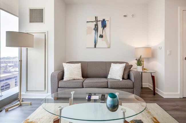 405 Atlantic St in Stamford, CT - Building Photo - Building Photo