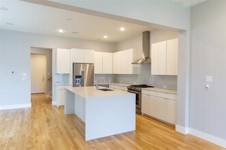 6529 Roper St in Dallas, TX - Building Photo - Building Photo