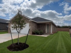 1732 SE 20th St in Newcastle, OK - Building Photo