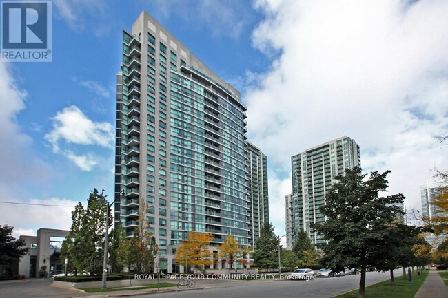 28-2128 Harrison Garden Blvd in Toronto, ON - Building Photo - Building Photo