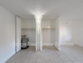 3301 58th Ave S in St. Petersburg, FL - Building Photo - Building Photo