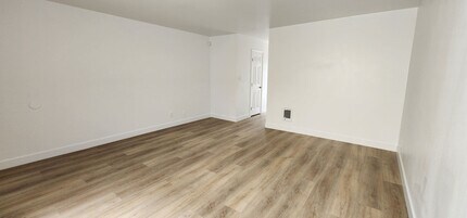 478 HUNT PK in Norwalk, CA - Building Photo - Interior Photo