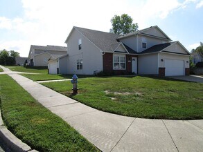 5004-5006 Roscoe Rdg in Columbia, MO - Building Photo - Building Photo