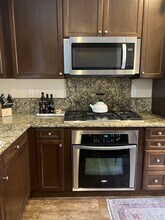 8385 Katherine Claire Ln in San Diego, CA - Building Photo - Building Photo