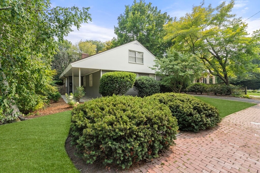 20 Follen St in Cambridge, MA - Building Photo