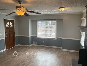2923 Marsh Ln SW in Stone Mountain, GA - Foto de edificio - Building Photo