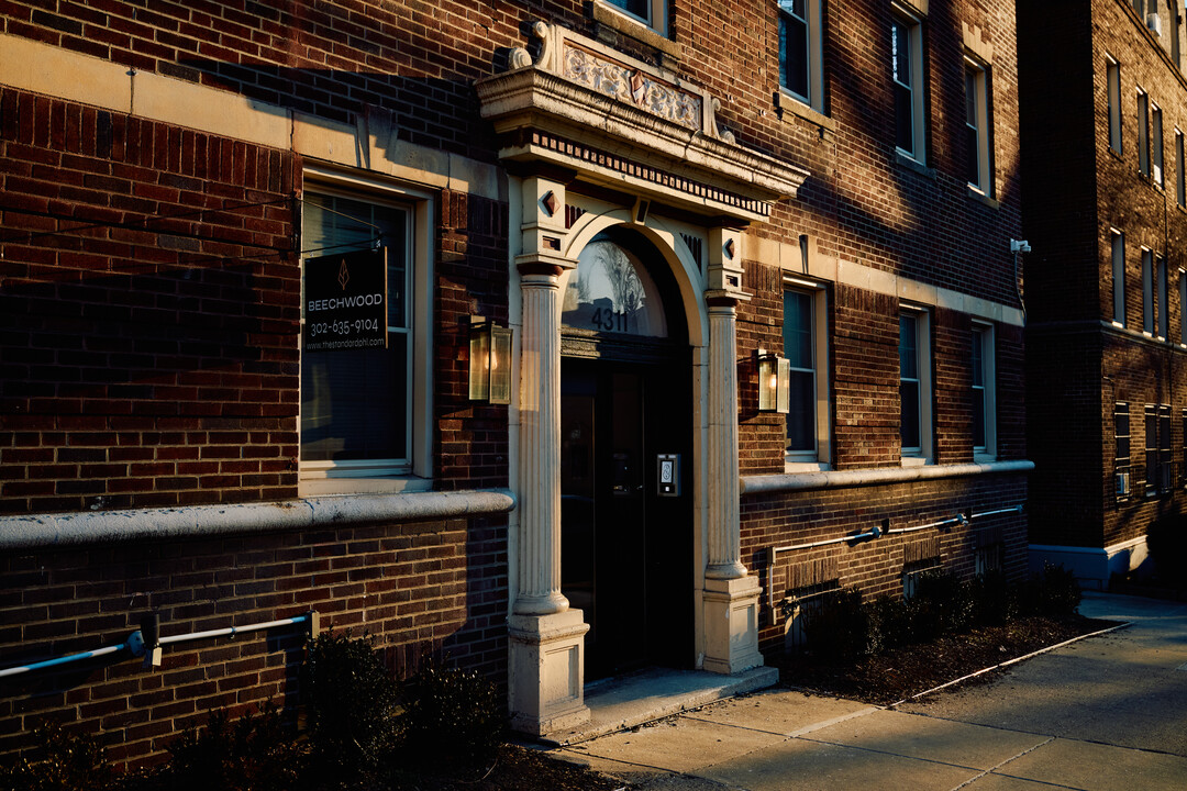 The Ivy in Philadelphia, PA - Building Photo