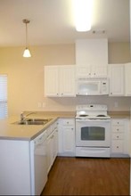 Albany Hill Village in Albany, GA - Building Photo - Interior Photo