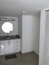 2011 Bay Dr in Miami Beach, FL - Building Photo - Building Photo