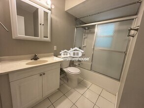 229 College Ave in Des Moines, IA - Building Photo - Building Photo