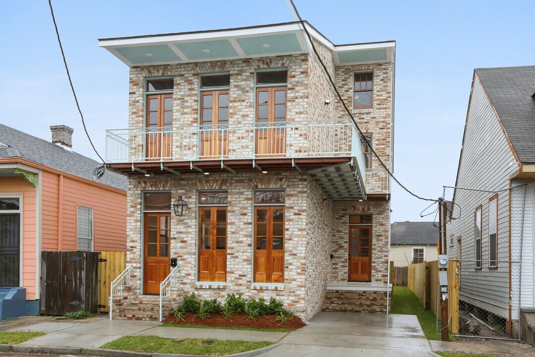 1809 Laharpe St-Unit -1809 Laharpe St in New Orleans, LA - Building Photo