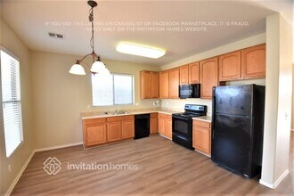 3825 S 100th Ave in Tolleson, AZ - Building Photo - Building Photo