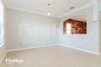 534 Vista Ridge Dr in Ruskin, FL - Foto de edificio - Building Photo