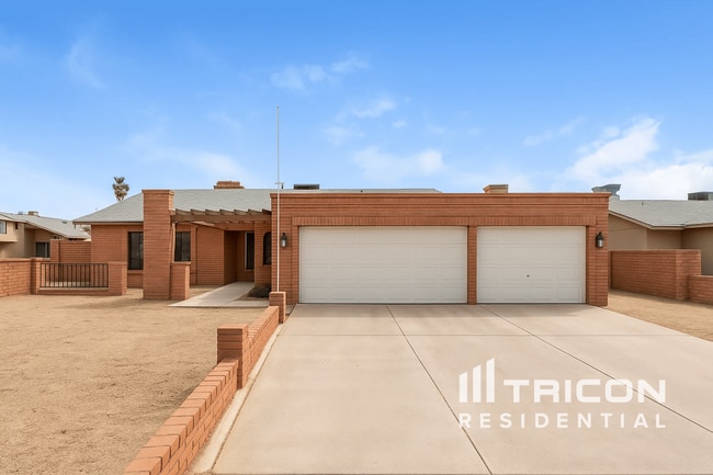 3629 W Kelton Ln