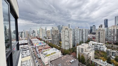 977 Mainland St in Vancouver, BC - Building Photo - Building Photo