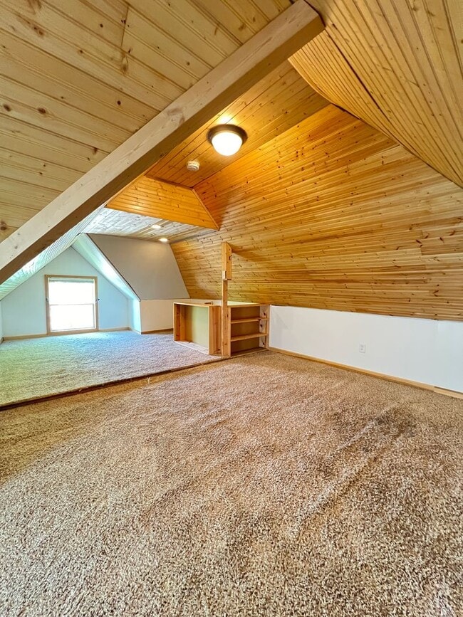 1524 Hughitt Ave in Superior, WI - Foto de edificio - Building Photo