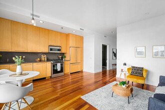 949 NW Overton St, Unit Encore Building-Unit 1109 in Portland, OR - Building Photo - Building Photo