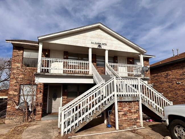 property at 109 SE 42nd St