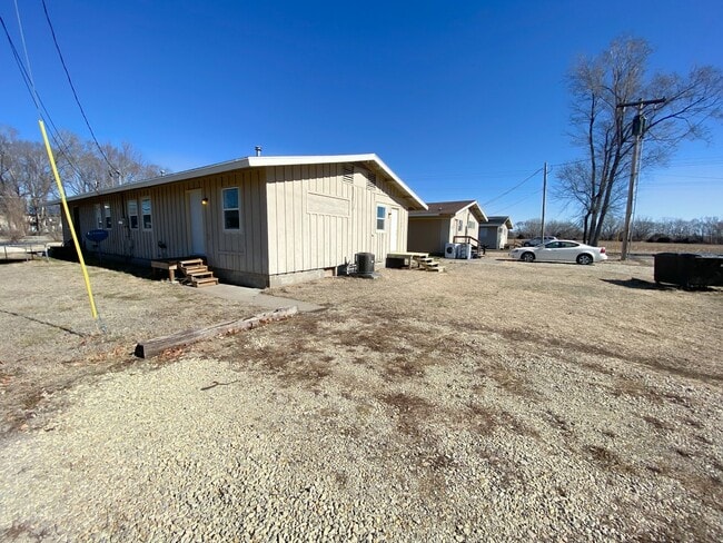102 9th St in Ogden, KS - Building Photo - Building Photo