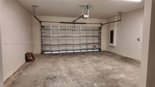 3016 Park Pl in Davie, FL - Building Photo - Building Photo
