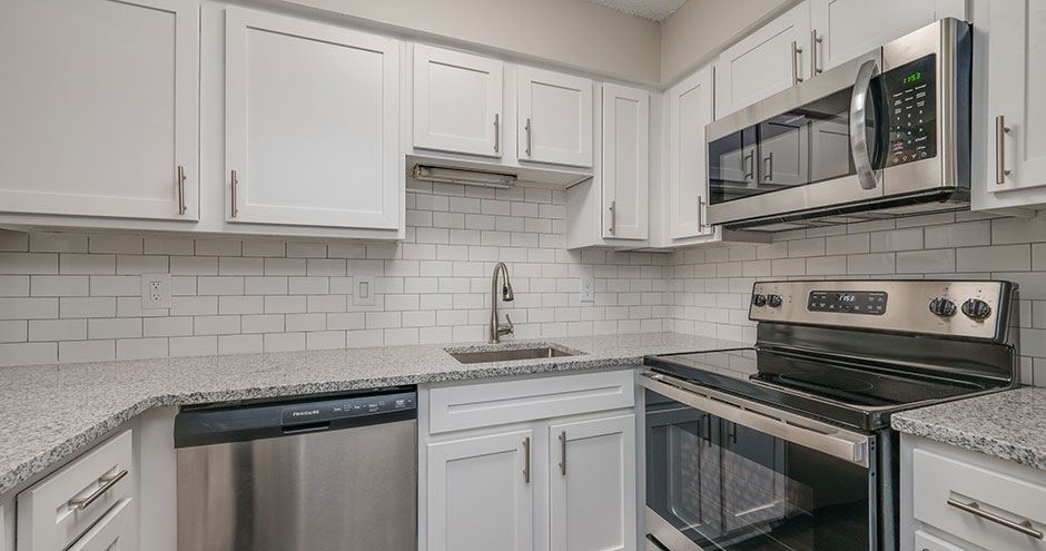 Ashton at Oyster Point Apartment Homes Photo