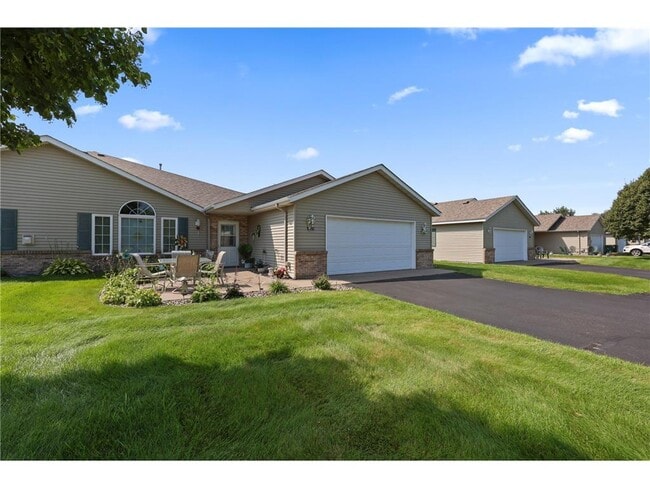 1320 Scout Dr in Sartell, MN - Building Photo - Building Photo
