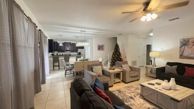 9024 Shadow Mountain St in Four Corners, FL - Building Photo - Building Photo