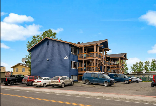 1009 W 30th Ave in Anchorage, AK - Building Photo - Building Photo