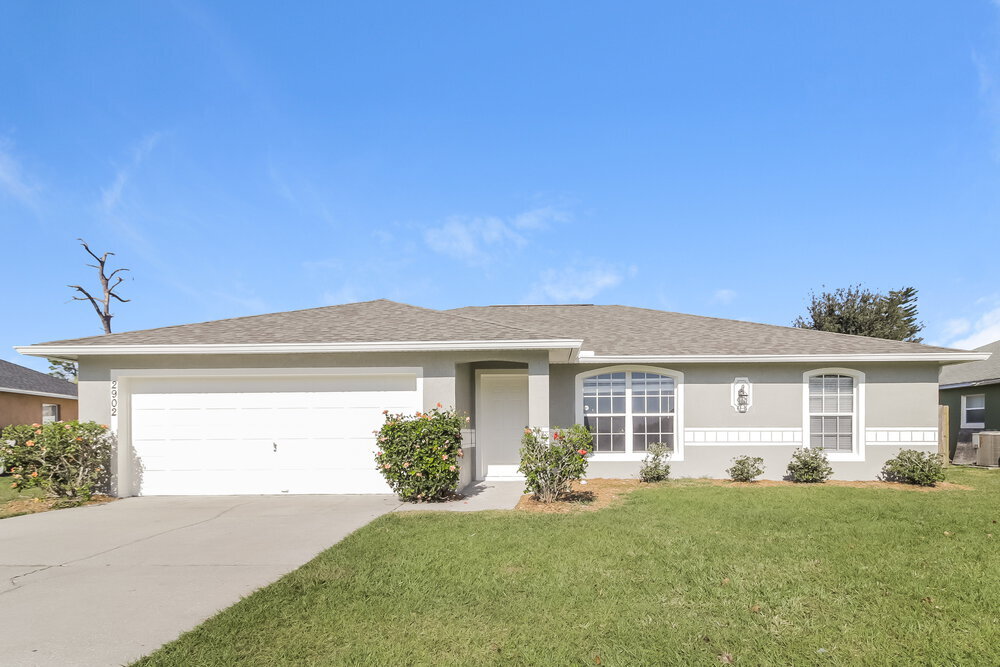 2902 Jebidiah Loop in St. Cloud, FL - Building Photo