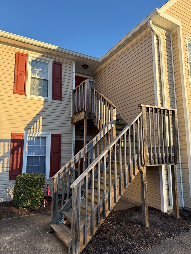 property at 1414 Deerpond Ln