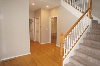 1341 NW Mayfield Rd in Portland, OR - Building Photo - Building Photo