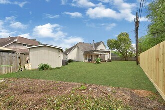4510 Beechcraft St in Seabrook, TX - Building Photo - Building Photo