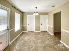 21846 Mahan Dr in Robertsdale, AL - Building Photo - Building Photo