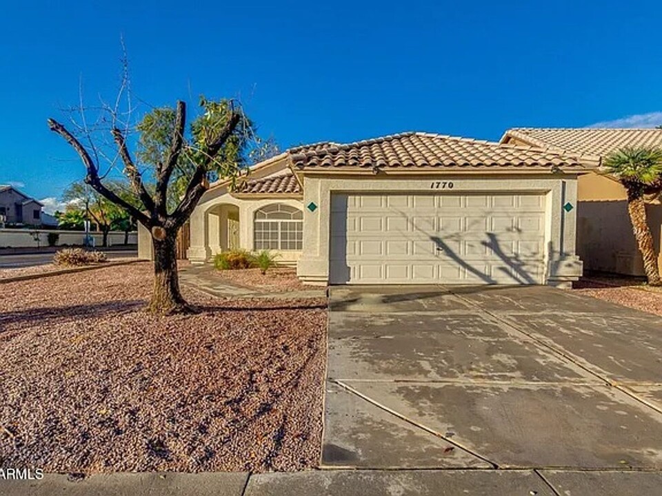 770 W San Remo St in Gilbert, AZ - Foto de edificio