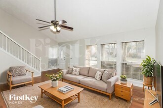 3311 Birch Creek Dr in Houston, TX - Building Photo - Building Photo