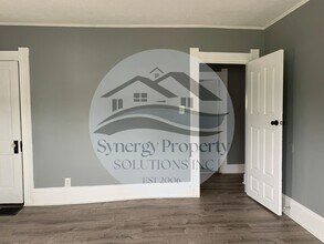 137 Lexington Ave in Mansfield, OH - Building Photo - Building Photo